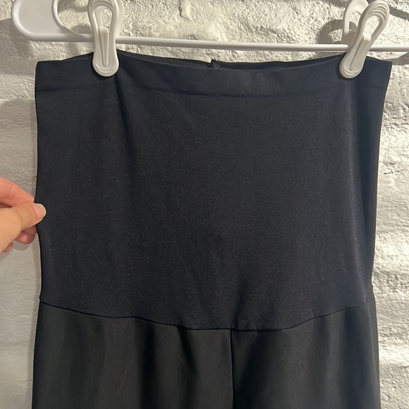 Sandpiper Maternity Leggings - Picture 5 of 9